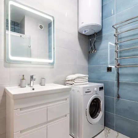 Aquamarine 2-bd Sea View 100 Daire Odessa