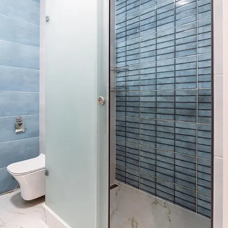 Aquamarine 2-bd Sea View 100 *