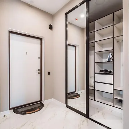 Apartment Aquamarine 2-bd Sea View 100 *