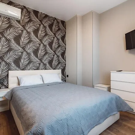 Aquamarine 2-bd Sea View 100