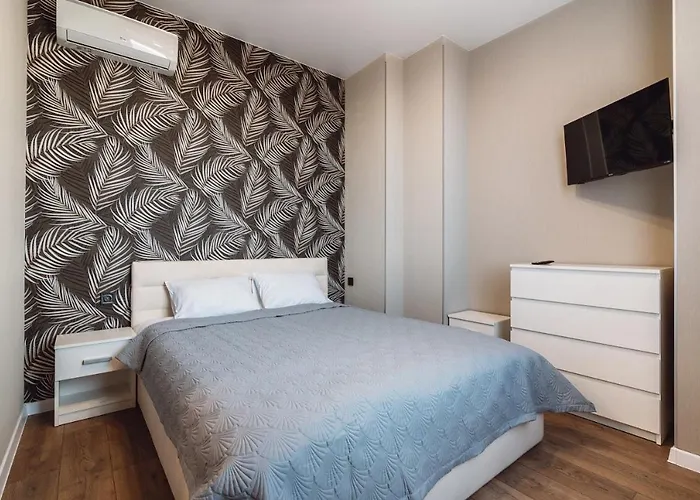 Aquamarine 2-bd Sea View 100